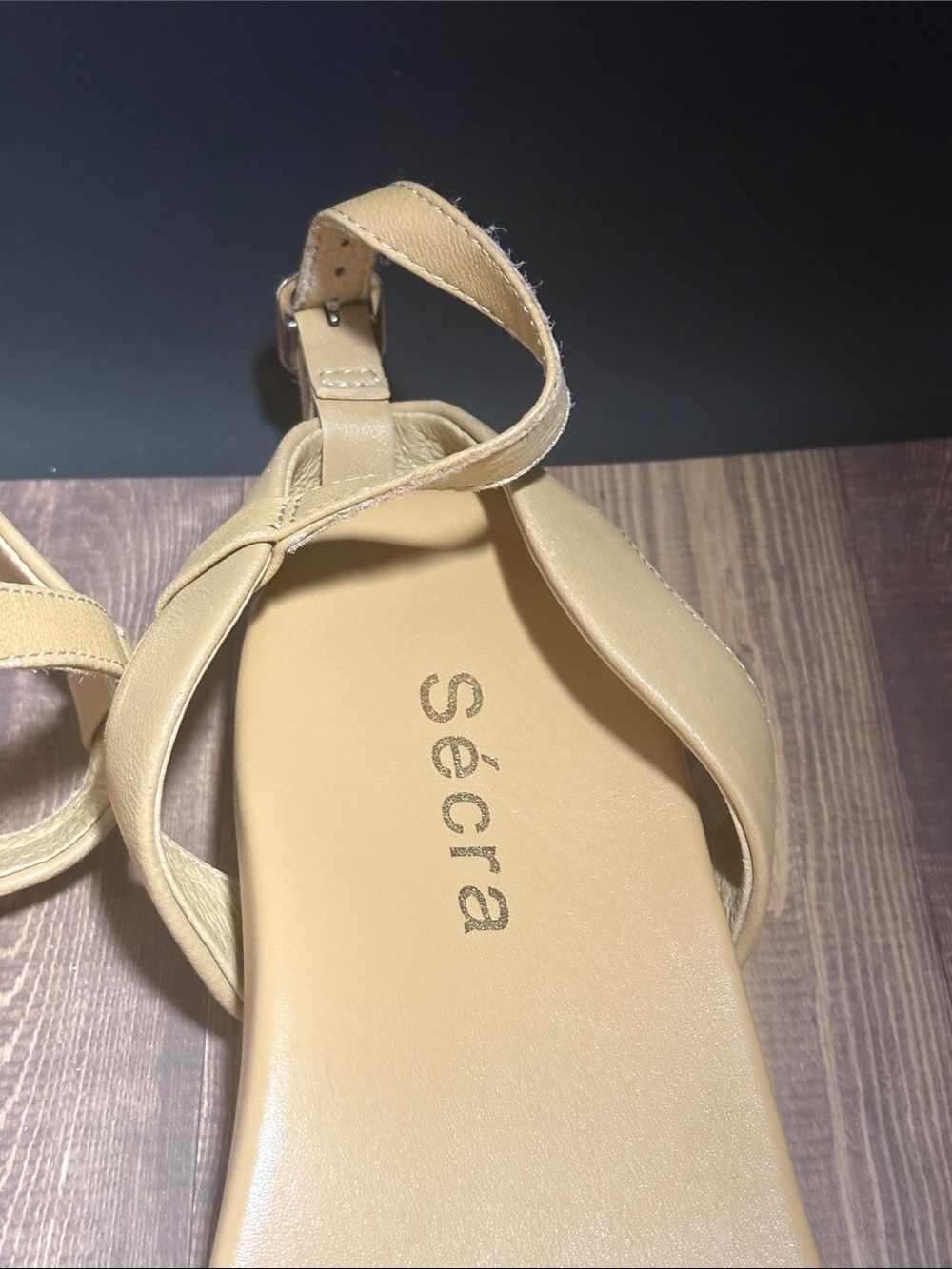 Secra Willow arch support sandals US size 9 - Picture 2 of 4